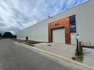 Strategisch gelegen te Heist-op-den-Berg, bieden wij nieuwbouw KMO-units aan in koop/huur
Het project omvat 4 verschillende gebouwen, waarin oppervlaktes beschikbaar zijn vanaf ca. 304 m² tot ca. 6.272 m².
Verkoopprijzen exclusief btw en aankoopkosten