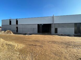 In de industriezone 'De Vloeiende' te Kapellen wordt een nieuw bedrijvenpark opgetrokken. Het betreft in totaal een verkoop van 20 nieuwbouw KMO-units, verdeeld over 2 gebouwen. Er zijn oppervlaktes beschikbaar vanaf 159 m². De units zijn samenvoegbaar o