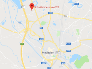 Mechelen Campus is een hoogwaardig en multifunctioneel kantorencomplex met een totale kantooroppervlakte van circa 55.000 m², verspreid over 11 gebouwen. De campus wordt gekenmerkt door een markante toren van ongeveer 60 meter hoog, omringd door tien lag