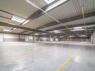 Het betreft de verhuur van een logistiek gebouw te Kontich. Dit gebouw geniet een uitstekende locatie naast de E19. De site ligt op 20 minuten van het centrum van Antwerpen en op 30 minuten van Brussel. Het gebouw bestaat uit 15 000 m² opslagruimte, dewe