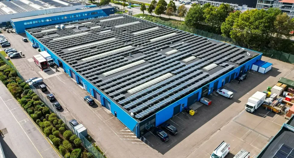 Bedrijvenpark Moerbroek is een modern en dynamisch businesspark met circa 6.377 m&sup2; opslag- en assemblageruimte en 1.173 m&sup2; kantoorruimte in een afzonderlijk kantoorgebouw.
Beschikbaarheden vanaf 185 m&sup2;.

Dankzij de strategische ligging vlak bij de afri