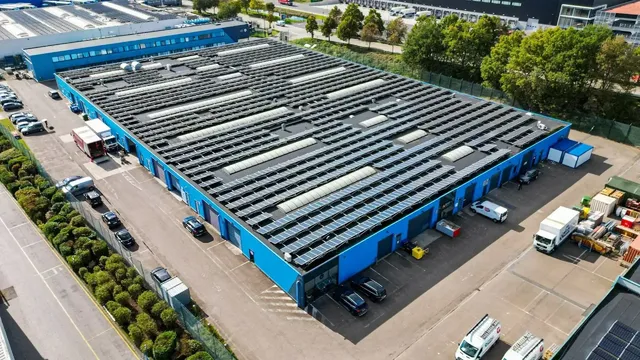 Bedrijvenpark Moerbroek is een modern en dynamisch businesspark met circa 6.377 m&sup2; opslag- en assemblageruimte en 1.173 m&sup2; kantoorruimte in een afzonderlijk kantoorgebouw.
Beschikbaarheden vanaf 185 m&sup2;.

Dankzij de strategische ligging vlak bij de afri