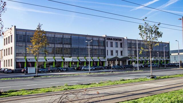 CEKA CENTER, Magazijnen in Antwerpen