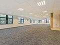 Het E19 Business Park is gelegen langs het Netekanaal en geniet van een uitstekende bereikbaarheid dankzij de nabijheid van de op- en afrit Mechelen-Noord, met directe aansluiting op de E19 Antwerpen-Brussel. Het centrum van Mechelen bevindt zich op minde