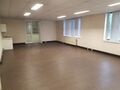 Het betreft de verhuur van een representatieve bedrijfsunit op een zeer centrale locatie te Aartselaar, met een vlotte verbinding naar de A12. 

Momenteel worden er 2 KMO-units te huur aangeboden.

Unit 'G' omvat ca. 730 m&sup2;, bestaande uit 430 m&sup2; opslagr