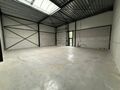 In dit nieuwbouwproject in industriezone 'De Vloeiende' te Kapellen bieden wij deze twee KMO-units te huur aan. Het project is zeer centraal gelegen in de regio Kapellen/Ekeren/Brasschaat en biedt een vlotte verbinding met de Antwerpse Haven.

Deze units 