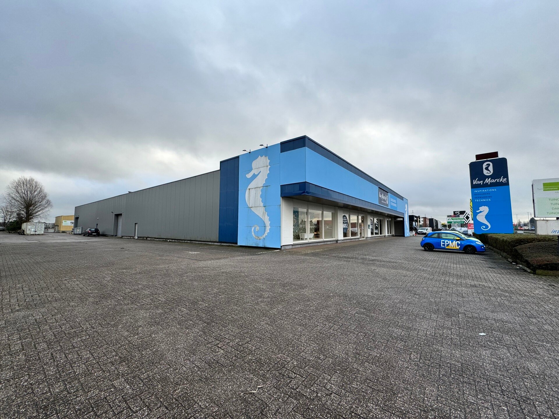 Baanwinkel te huur in Aartselaar