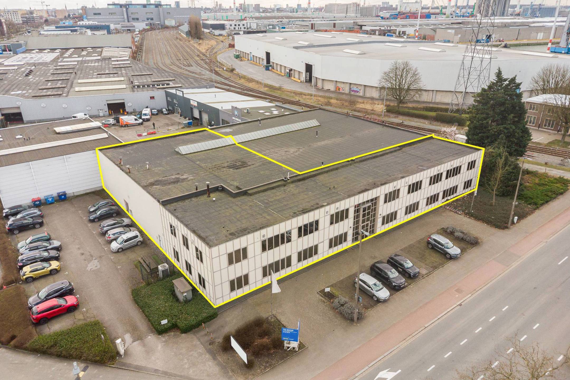 Bedrijfsgebouw te koop in Antwerpen