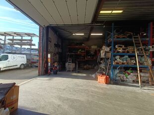 Bedrijfsgebouw te koop in Antwerpen Deurne