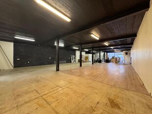 Bedrijfsgebouw te koop in Brasschaat