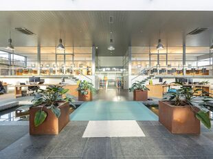 Bedrijfsgebouw te koop in Kalmthout
