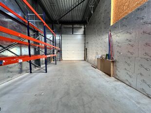 Bedrijfsgebouw te koop in Kapellen