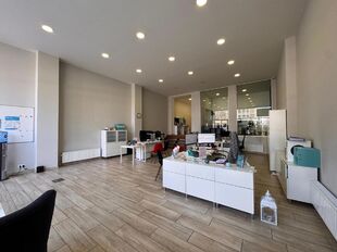 Commercieel gelijkvloers te huur in Antwerpen