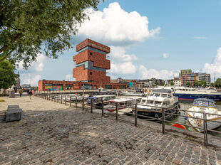 Commercieel gelijkvloers te huur in Antwerpen