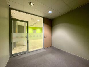 Commercieel gelijkvloers te huur in Malle