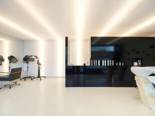 Op een gunstige en vlot bereikbare locatie op Linkeroever bieden wij dit gelijkvloerse handelspand van ca. 40 m&sup2; te koop aan, gelegen aan de Beatrijslaan 40. 

Het pand is geschikt voor diverse handels- of dienstverlenende activiteiten (kantoor, praktijk