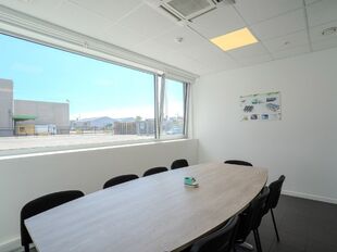 Gebouw voor gemengd gebruik te huur in Antwerpen