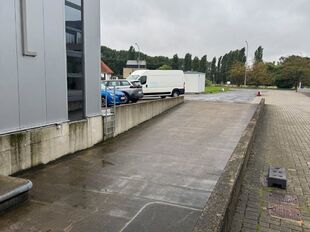 Gebouw voor gemengd gebruik te huur in Antwerpen Ekeren