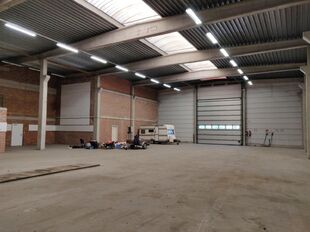Gebouw voor gemengd gebruik te huur in Temse