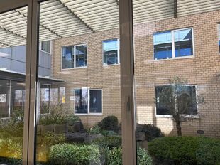 Gebouw voor gemengd gebruik te huur in Wommelgem