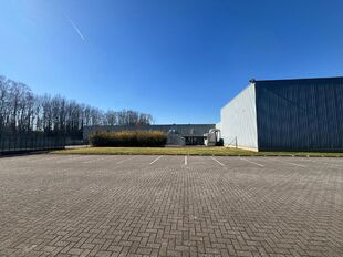 Gebouw voor gemengd gebruik te huur in Wommelgem