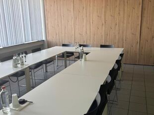 Gebouw voor gemengd gebruik te huur in Wommelgem