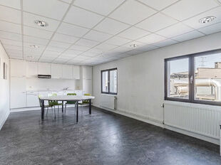 Gebouw voor gemengd gebruik te koop in Antwerpen Deurne