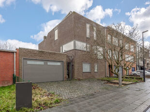 Gebouw voor gemengd gebruik te koop in Antwerpen Deurne