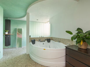 Gebouw voor gemengd gebruik te koop in Brasschaat