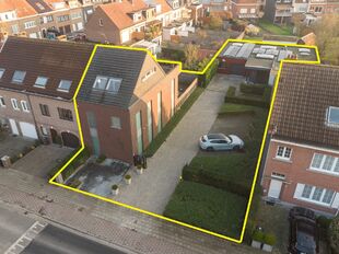 Gebouw voor gemengd gebruik te koop in Edegem