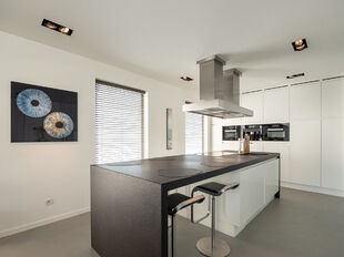 Gebouw voor gemengd gebruik te koop in Edegem