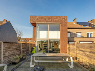 Gebouw voor gemengd gebruik te koop in Edegem