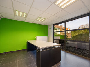 Gebouw voor gemengd gebruik te koop in Edegem