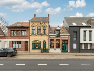 Gebouw voor gemengd gebruik te koop in Kapellen
