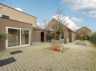 Gebouw voor gemengd gebruik te koop in Kapellen
