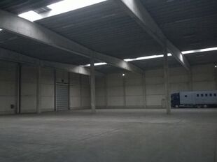 Het betreft de verhuur van een magazijn op de polyvalente industriële site 'De Klinkaard'. Deze locatie bevindt zich nabij de Nederlandse grens en de N11 dewelke zorgt voor een vlotte verbinding naar Antwerpen.
Het magazijn heeft een oppervlakte van 290