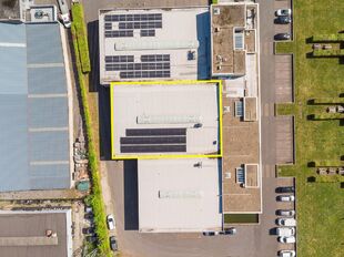 Industrieel gebouw te huur in Lint