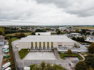 Het betreft de verhuur van een logistiek gebouw gelegen te Londerzeel. site ligt nabij de A12 (Antwerpen - Brussel), de N16 (Mechelen - Sint-Niklaas) en de containerterminal van Willebroek.
Het gebouw heeft een totale oppervlakte van ca. 11 315 m², be