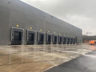 Industrieel gebouw te huur in Willebroek