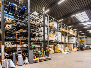 Het betreft de verkoop van een industrieel gebouw gelegen op een toplocatie in de Haven van Antwerpen, nabij enkele belangrijke invalswegen zoals de A12, E19 en de Ring van Antwerpen. Het gebouw bevindt zich op ca. 3345 m² terrein (concessie) en omvat ca