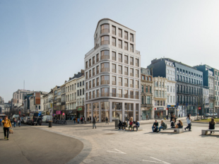 Het betreft de verhuur van moderne kantoorruimtes in het nieuw ontwikkelde gebouw “Lennert Van Leemput”, gelegen op een iconische hoeklocatie aan de Frankrijklei 15, 2000 Antwerpen (hoek De Keyserlei / Frankrijklei). Dit gebouw onderscheidt zich door