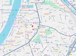 Het betreft de verhuur van een exclusieve kantoorruimte gelegen op de tweede verdieping van een historisch gebouw op topligging in de Meir 85, 2000 Antwerpen. De ruimte omvat ca. 925 m&sup2; en werd ingericht volgens het ontwerp van Raf Simons, wat resulteert