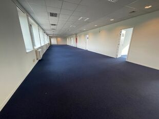 Kantoorgebouw te huur in Antwerpen