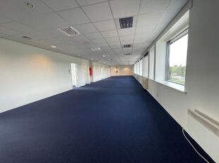 Kantoorgebouw te huur in Antwerpen