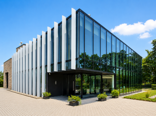 Kantoorgebouw te koop in Wuustwezel