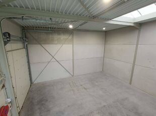 Het betreft de verhuur van twee nieuwbouw KMO-units in het project Ruggeveld te Wijnegem. Het project geniet een uitstekende ligging en biedt een vlotte verbinding via zowel de Bisschoppenhoflaan (op- en afrit Antwerpse Ring - Deurne) als het rondpunt Wom