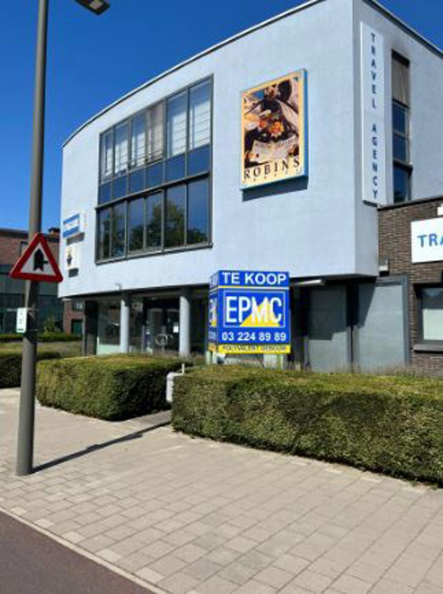 Gebouw voor gemengd gebruik te koop in Antwerpen Wilrijk