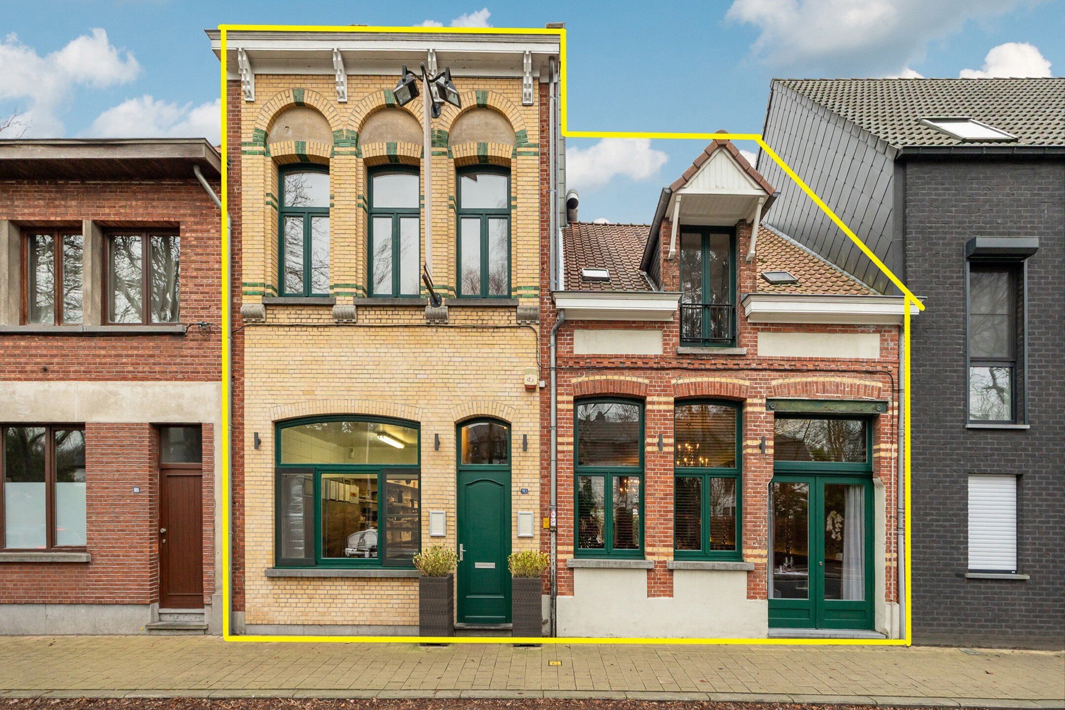 Gebouw voor gemengd gebruik te koop in Kapellen