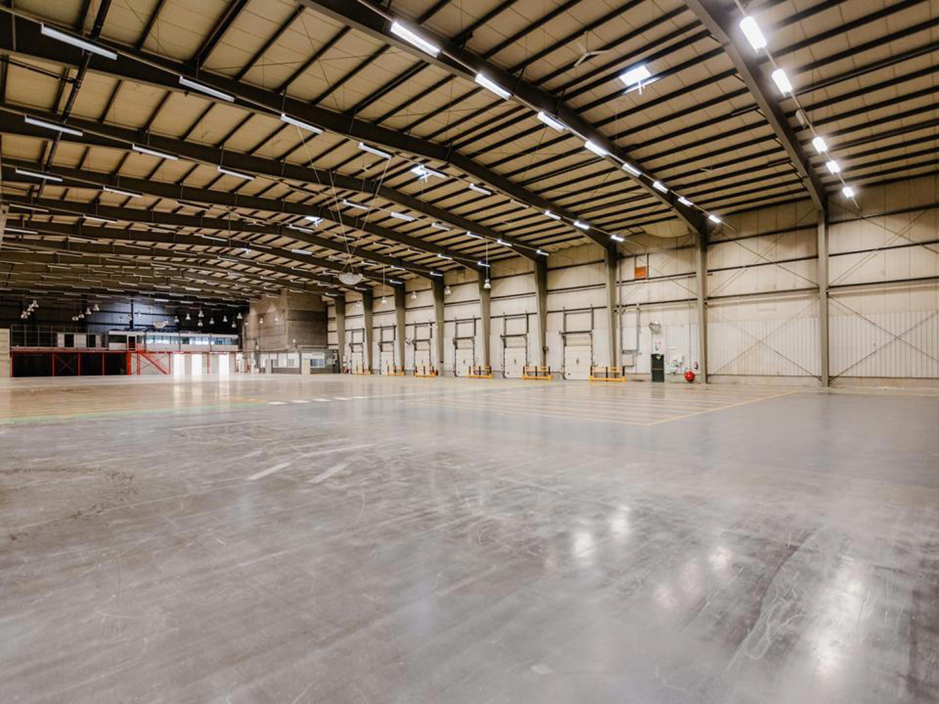 Het betreft de verhuur van een logistiek gebouw gelegen te Londerzeel.  site ligt nabij de A12 (Antwerpen - Brussel), de N16 (Mechelen - Sint-Niklaas) en de containerterminal van Willebroek. 

Het gebouw heeft een totale oppervlakte van ca. 11 315 m², be