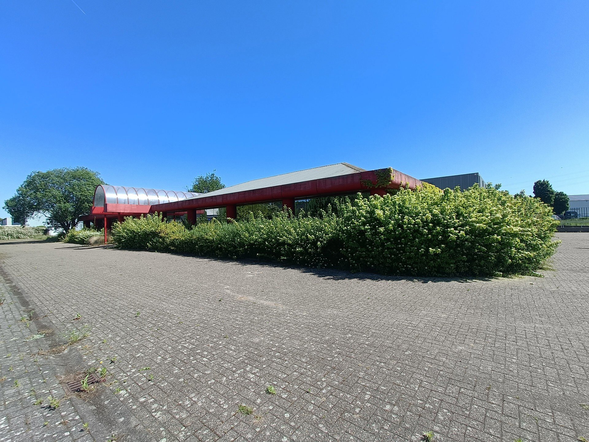 Industrieel gebouw te huur in Malle